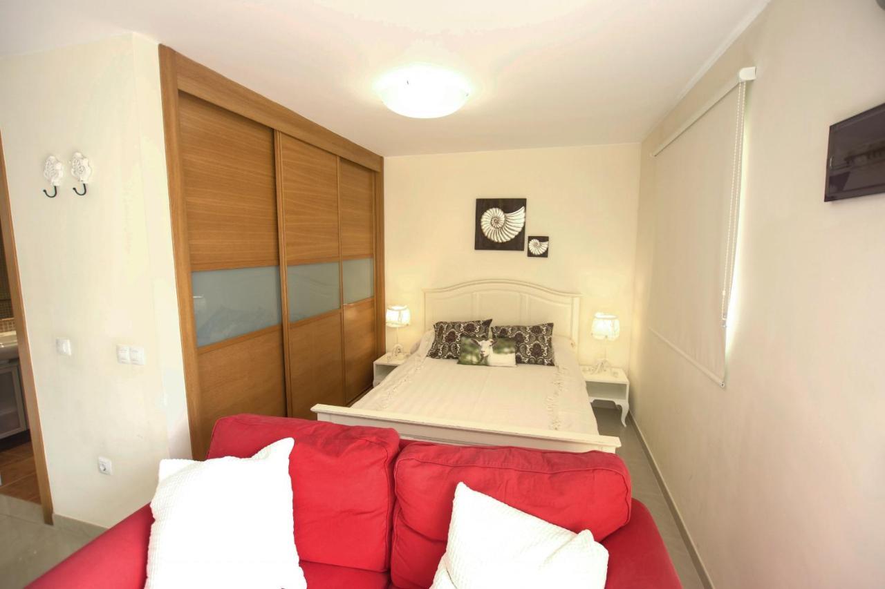 Book Jet - Hibiscus Beach Front กอสตากาลมา ภายนอก รูปภาพ