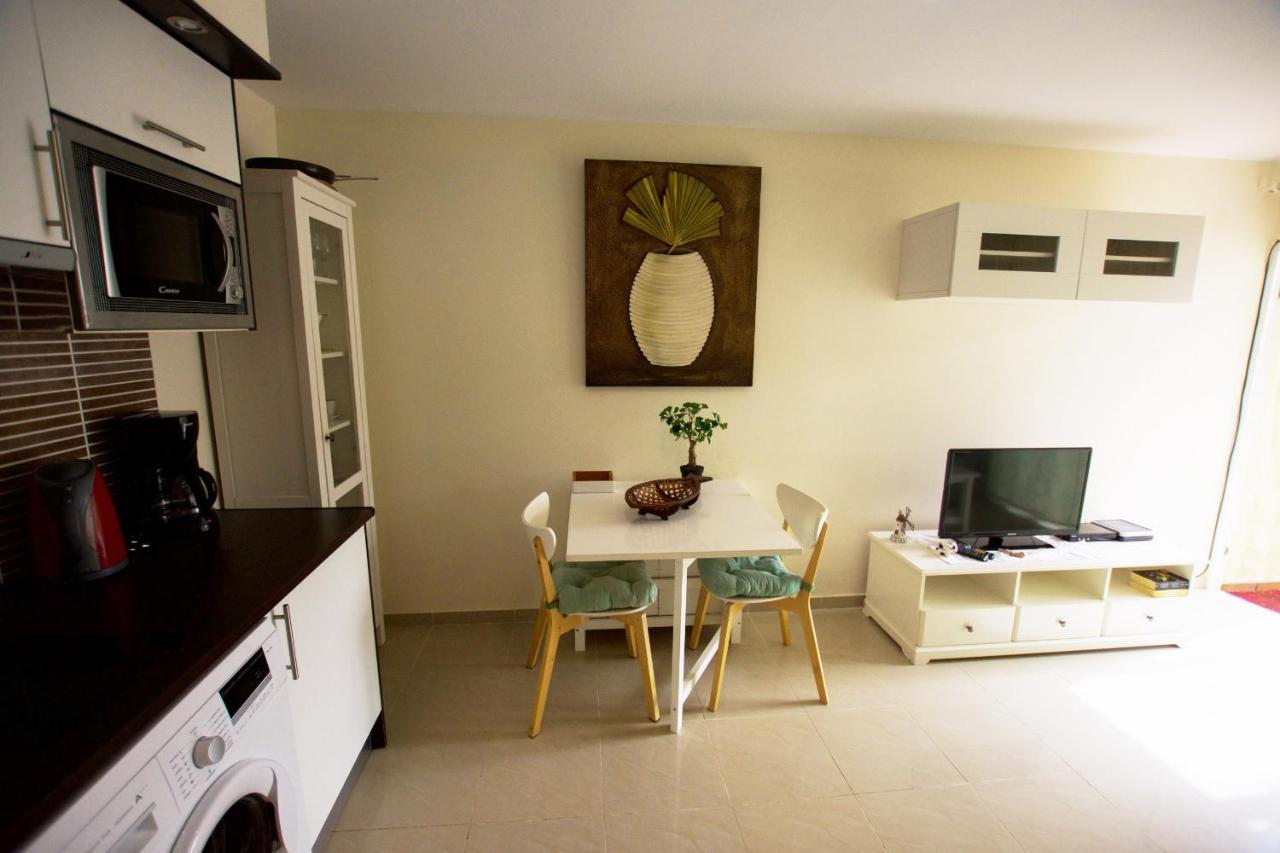 Book Jet - Hibiscus Beach Front กอสตากาลมา ภายนอก รูปภาพ
