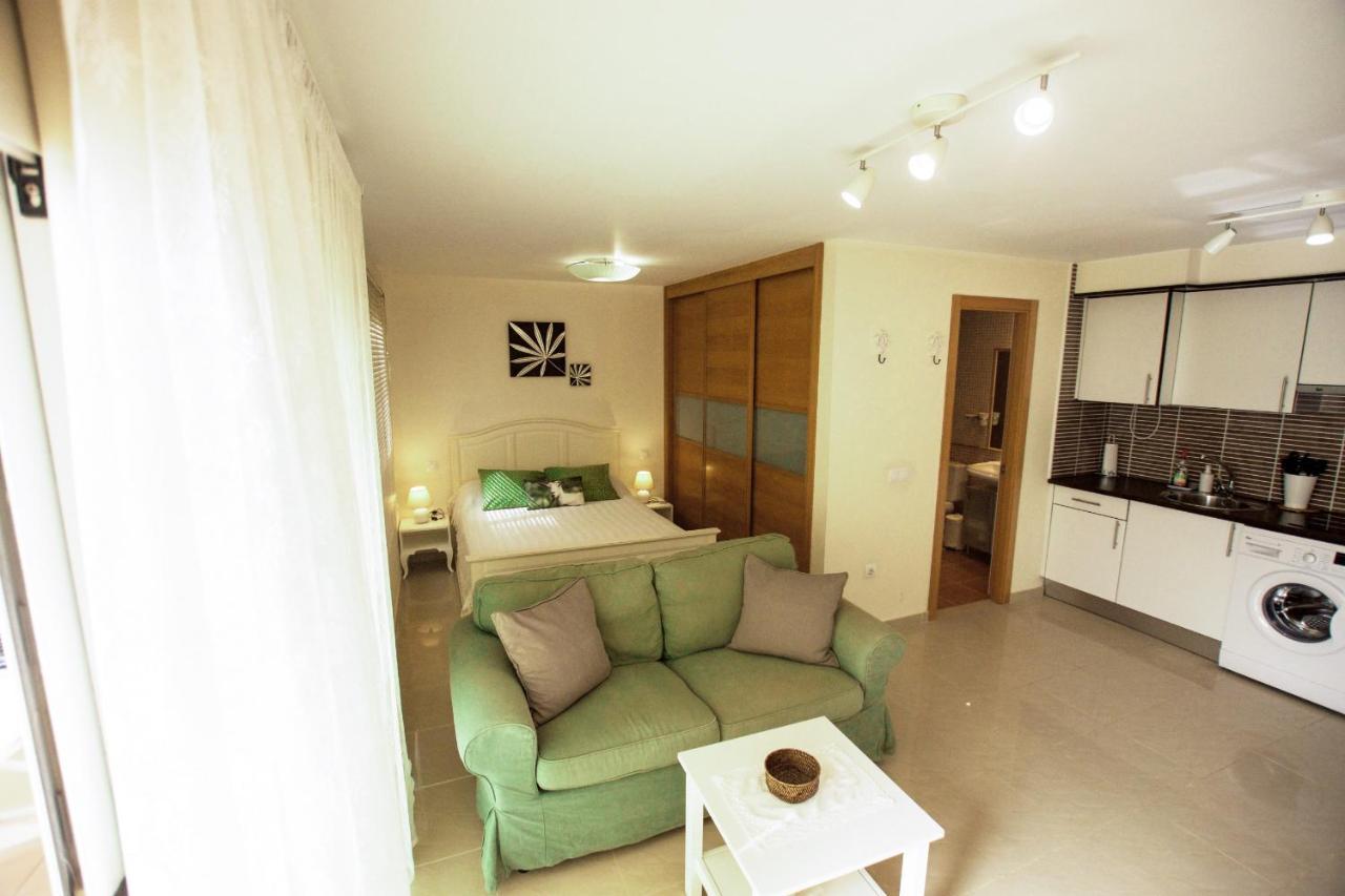 Book Jet - Hibiscus Beach Front กอสตากาลมา ภายนอก รูปภาพ